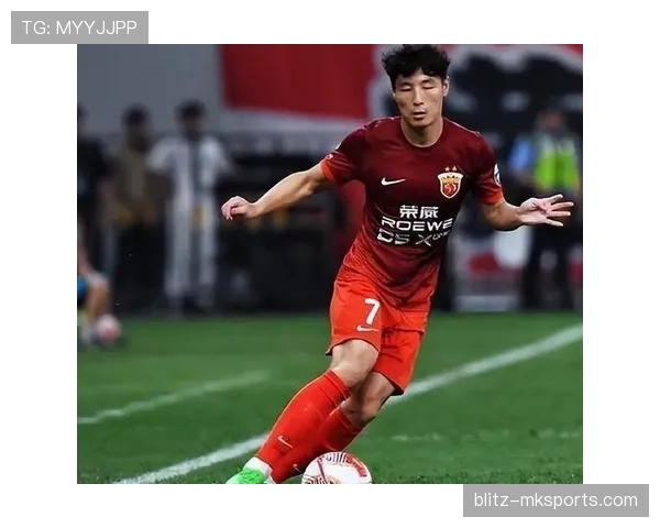 武磊这生活真有戏，球场上拼命人，下了场却秒变买买买狂魔！